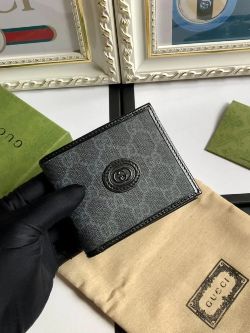 Gucci Aria GG Supreme Wallet